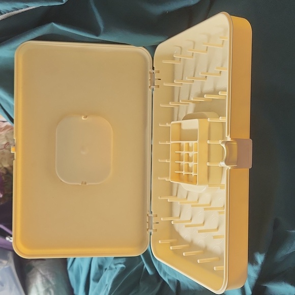 VTG Wilson Mfg 1970s Sewing Box Thread Bobbin Case Holder - Picture 4 of 4